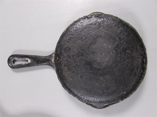 4 CAST IRON SKILLETS