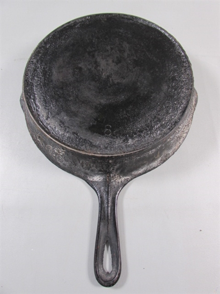 4 CAST IRON SKILLETS