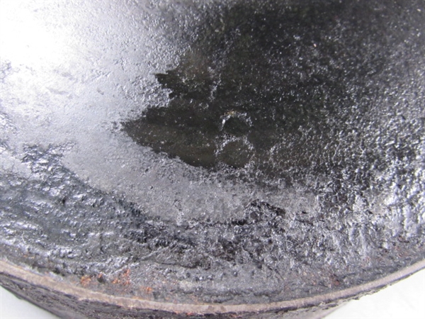 4 CAST IRON SKILLETS