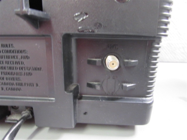 13 TV/VCR COMBO & VHS MOVIES