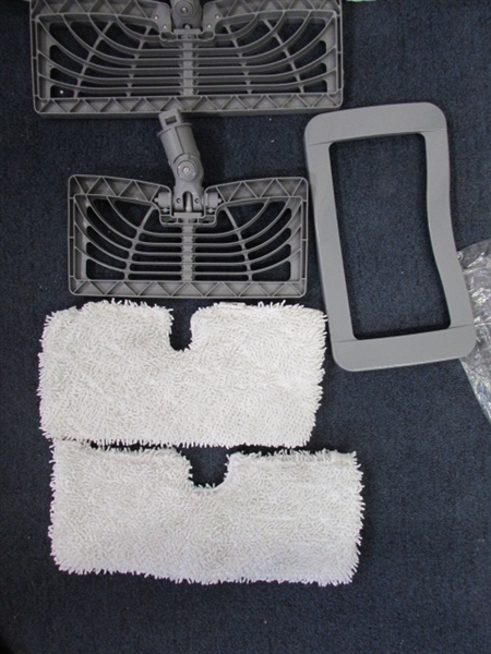 STEAM MOP WITH ATTACHMENTS