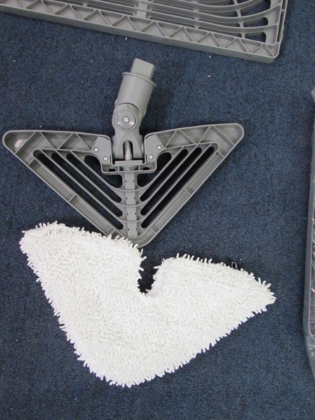 STEAM MOP WITH ATTACHMENTS