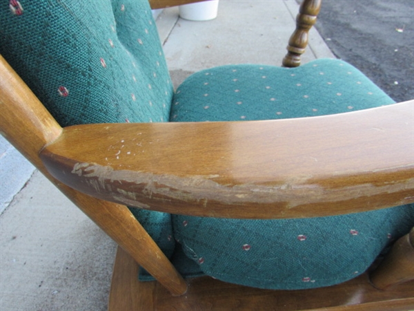 GLIDER ROCKER