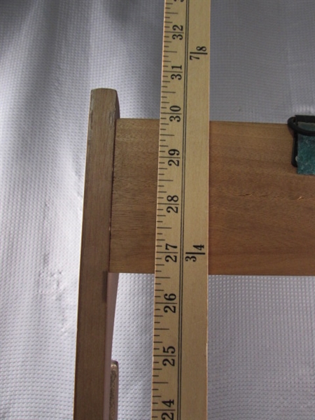 WALL MOUNT RIFLE MOUNT