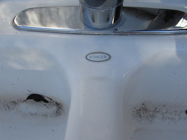 KOHLER DOUBLE SINK W/FAUCET