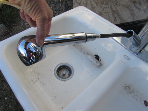 KOHLER DOUBLE SINK W/FAUCET