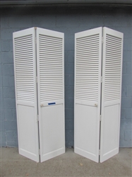 PAIR OF SHUTTER STYLE CLOSET DOORS