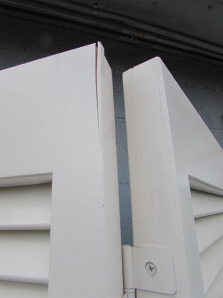 PAIR OF SHUTTER STYLE CLOSET DOORS