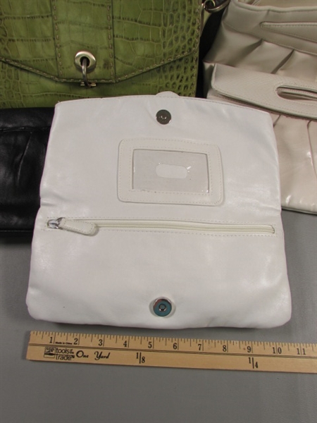 LADIES HANDBAGS & CLUTCHES