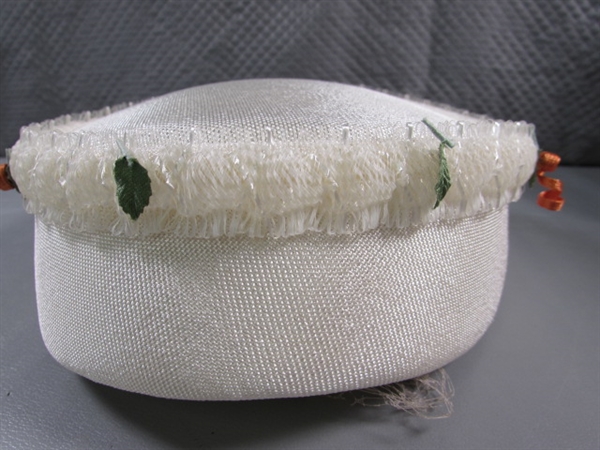 2 VINTAGE LADIES HATS