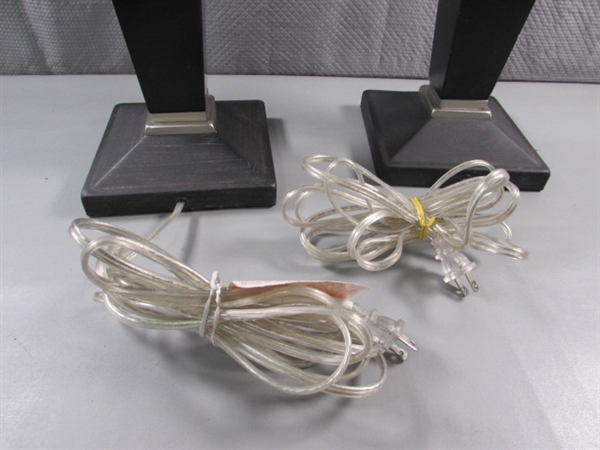 PAIR OF MODERN TABLE LAMPS