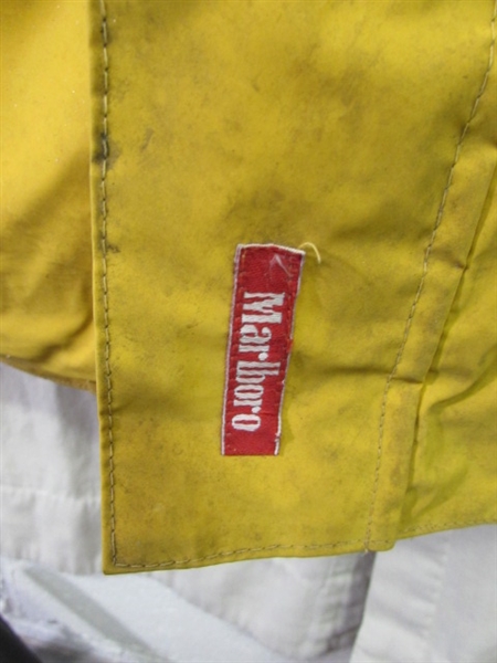 MEDIUM REVERSIBLE MARLBORO RAIN SLICKER/JACKET