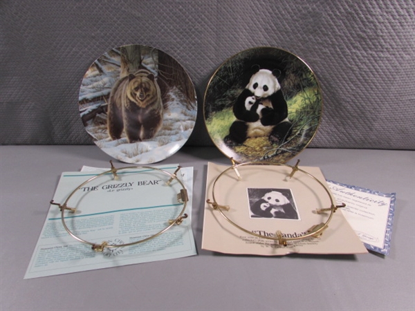 GRIZZLY & PANDA BEAR COLLECTORS PLATES