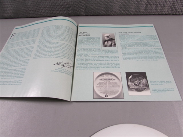 GRIZZLY & PANDA BEAR COLLECTORS PLATES