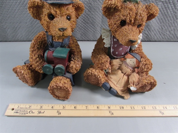 RESIN SITTING BOY & GIRL TEDDY BEAR BANKS