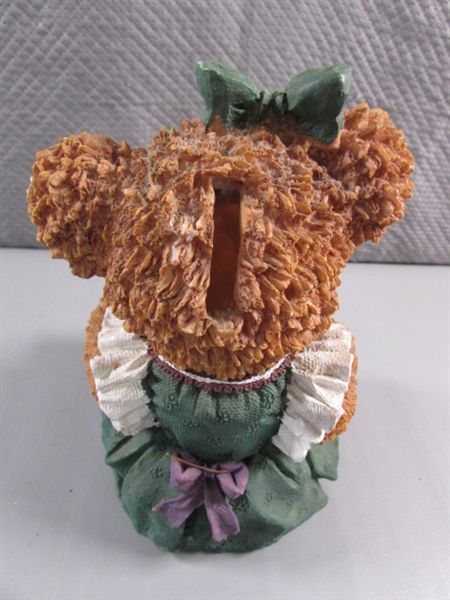 RESIN SITTING BOY & GIRL TEDDY BEAR BANKS