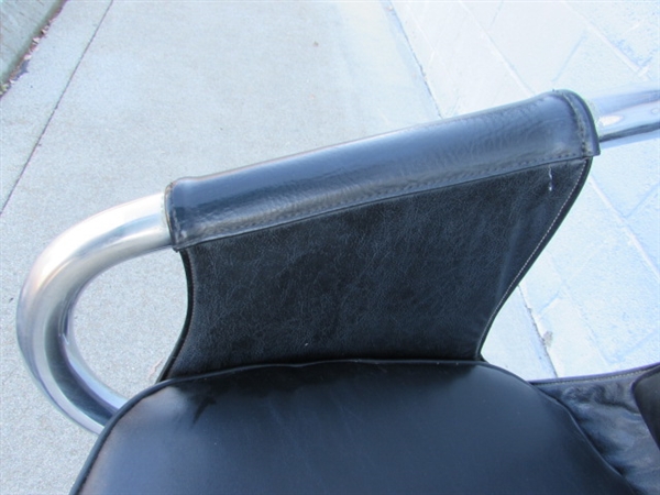 HYDRAULIC SALON CHAIR