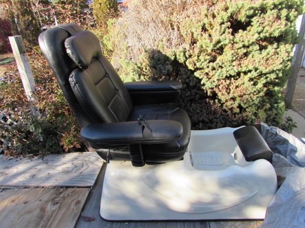 PIBBS PEDICURE SPA CHAIR W/TECHNICIAN CHAIR & EXTRA PUMP