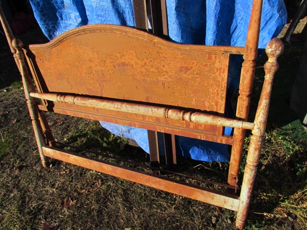 RUSTY, RUSTIC METAL DOUBLE BED FRAME