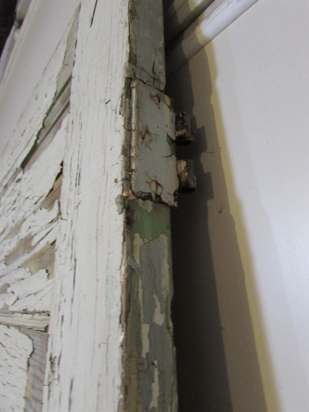 ANTIQUE SOLID WOOD DOOR