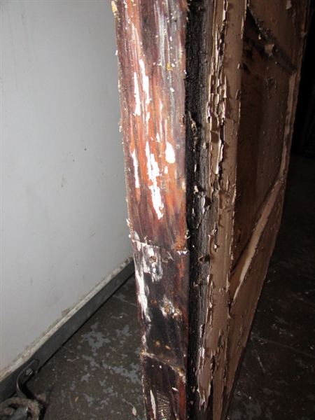 ANTIQUE SOLID WOOD DOOR