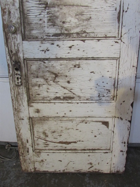 ANTIQUE SOLID WOOD DOOR