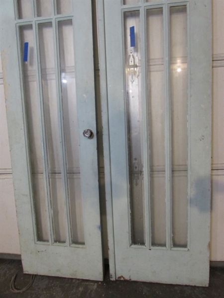 PAIR OF SOLID WOOD FRENCH DOORS - ANTIQUE - GLASS DOOR KNOB