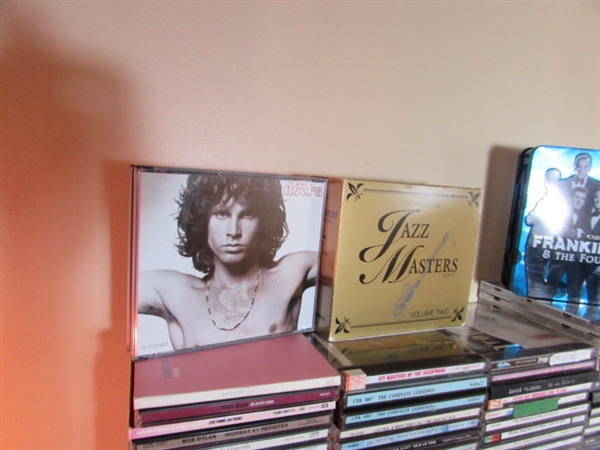 LARGE COLLECTION OF CDS