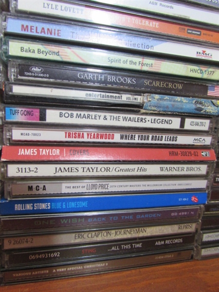 LARGE COLLECTION OF CDS