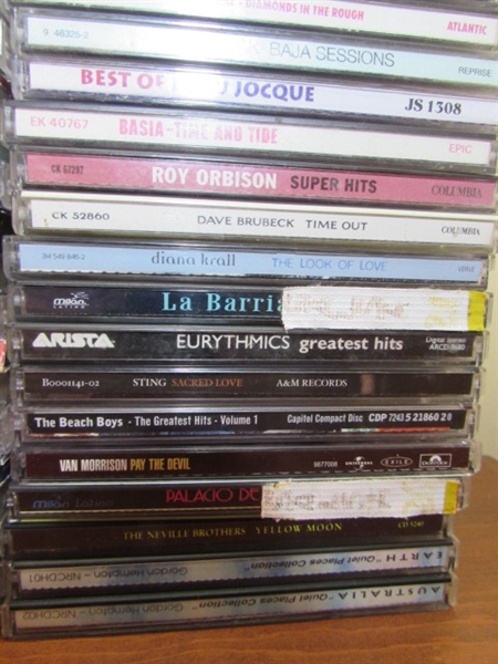 LARGE COLLECTION OF CDS