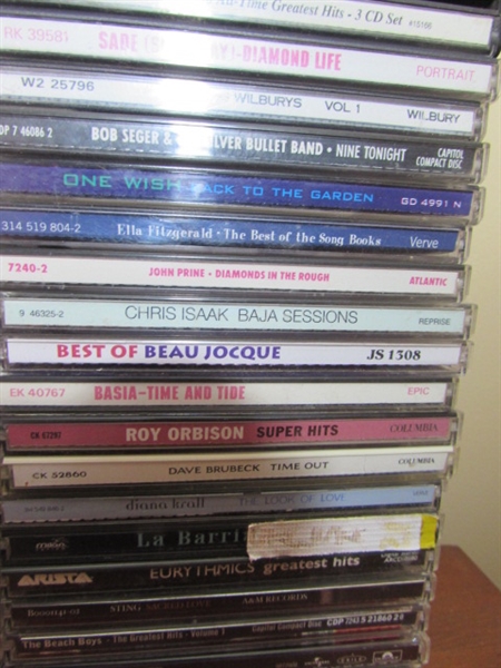 LARGE COLLECTION OF CDS
