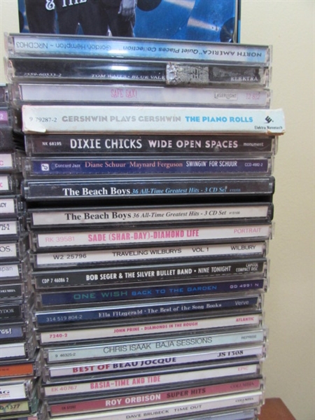 LARGE COLLECTION OF CDS