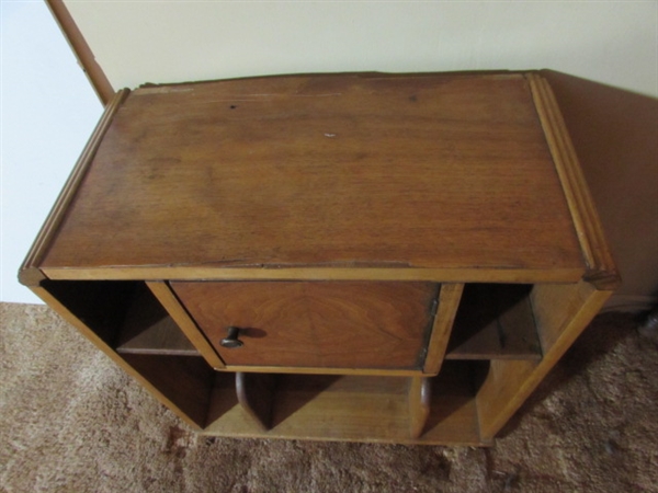 VINTAGE ART DECO SMOKING STAND