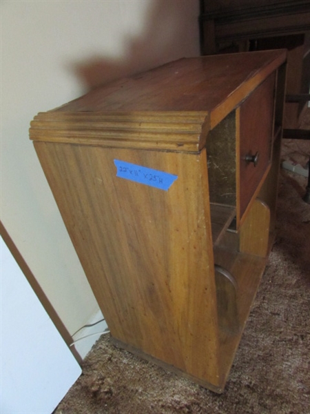 VINTAGE ART DECO SMOKING STAND
