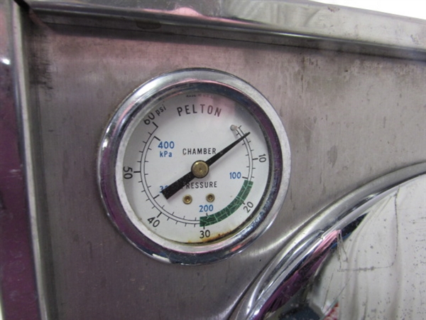 PELTON & CRANE OMNI CLAVE STERILIZER