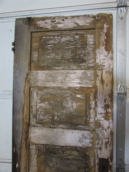 ANTIQUE SOLID WOOD DOOR