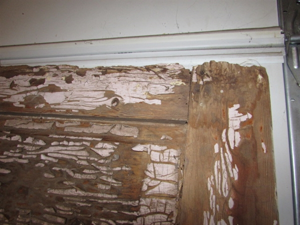 ANTIQUE SOLID WOOD DOOR