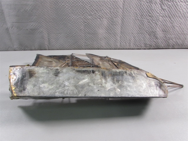 METAL SHIP SCULPTURES