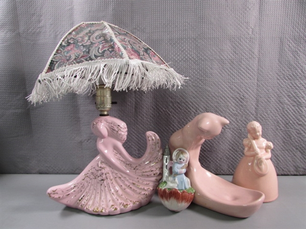 VINTAGE PINK DECOR