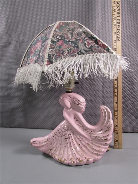 VINTAGE PINK DECOR