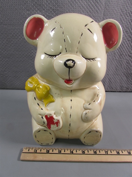 VINTAGE TEDDY BEAR COOKIE JAR