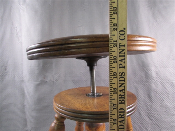 ADJUSTABLE PIANO STOOL WITH GLASS/METAL CLAW FEET