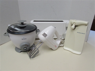 ASSORTED KITCHEN APPLIANCES