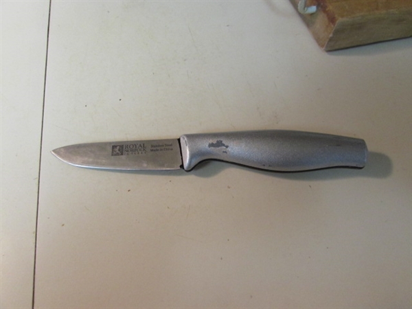 CUTTING BOARDS, TRIVET & KITCHEN KNIVES