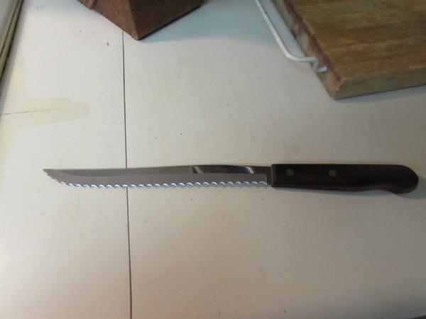 CUTTING BOARDS, TRIVET & KITCHEN KNIVES