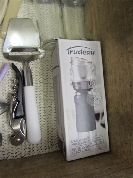 CONTENTS OF UTENSIL DRAWER #1
