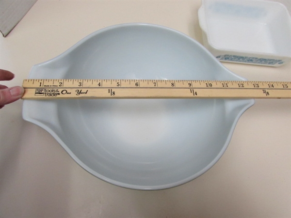 LARGE GREEN PYREX BOWL & BLUE HORIZON REFRIGERATOR DISH