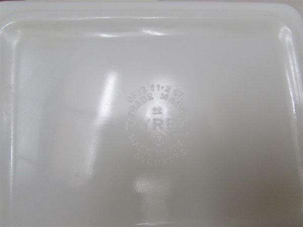 LARGE GREEN PYREX BOWL & BLUE HORIZON REFRIGERATOR DISH
