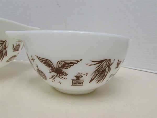 2 PYREX EARLY AMERICAN CINDERELLA NESTING BOWLS