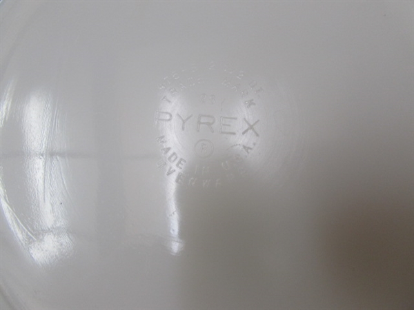 2 PYREX GREEN VERDE CASSEROLES